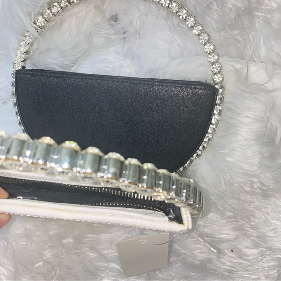 Round Crystal Rim Bag - Picture 3 of 4